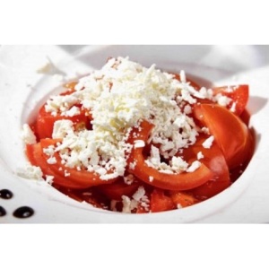 Salată de roșii cu brânză 150 g